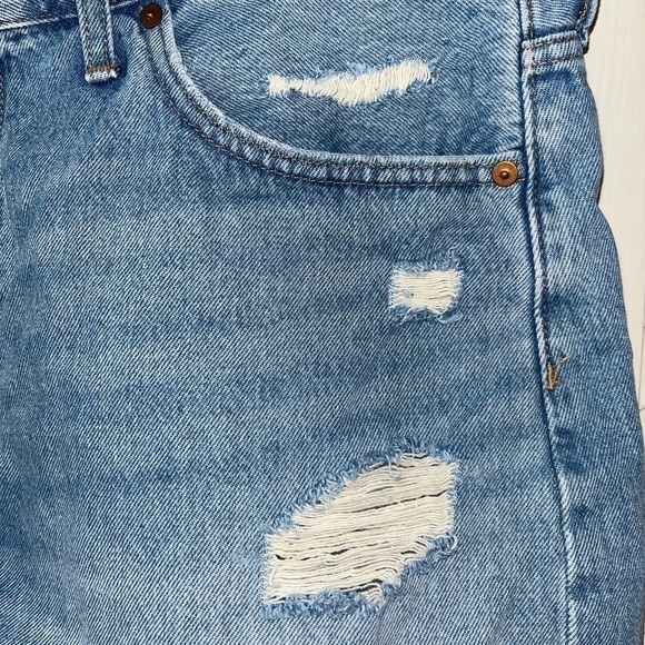 Madewell Relaxed Denim Shorts size 32 High Wasit Cut Off Distressed - Picture 3 of 6